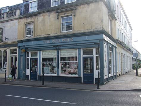 designer shops in cheltenham.